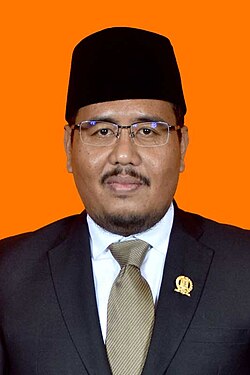Profil Anwar Sadad